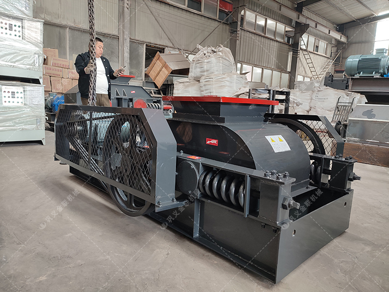 狼牙破碎機(jī)是什么設(shè)備？在哪些行業(yè)中有廣泛應(yīng)用？