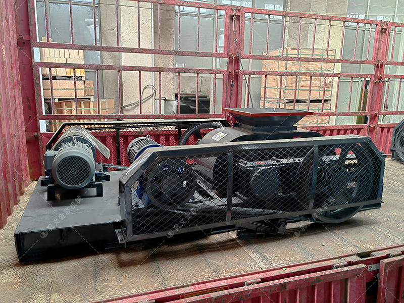 為何越來越多的礦山選擇雙齒輥而非顎式破碎機(jī)？這3點很關(guān)鍵！