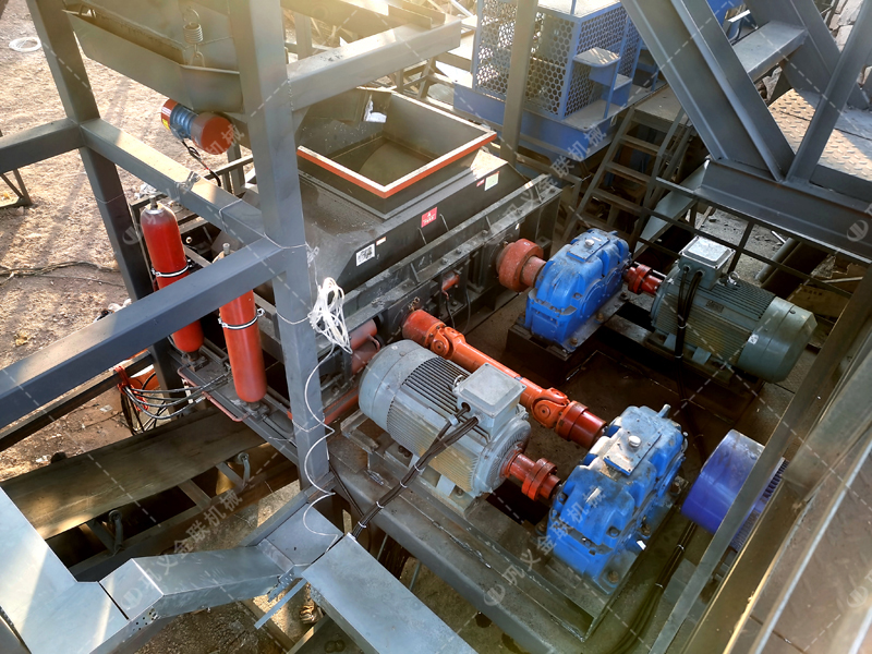 砂石級配不合理拖垮混凝土質量？液壓對輥制砂機能否破解這一難題？