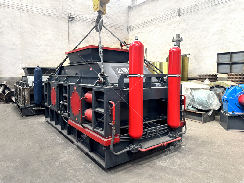 砂石級配不合理拖垮混凝土質量？液壓對輥制砂機能否破解這一難題？