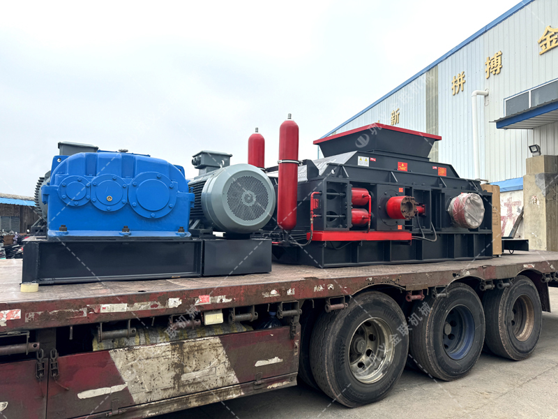 高硬度物料制砂效率低、損耗大？對(duì)輥破碎機(jī)輕松實(shí)現(xiàn)“流暢高產(chǎn)”